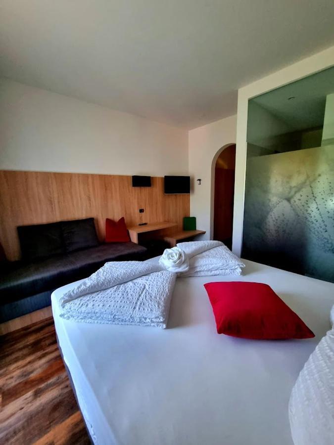 Hotel Brueckenwirt - Al Ponte Монтанья Экстерьер фото