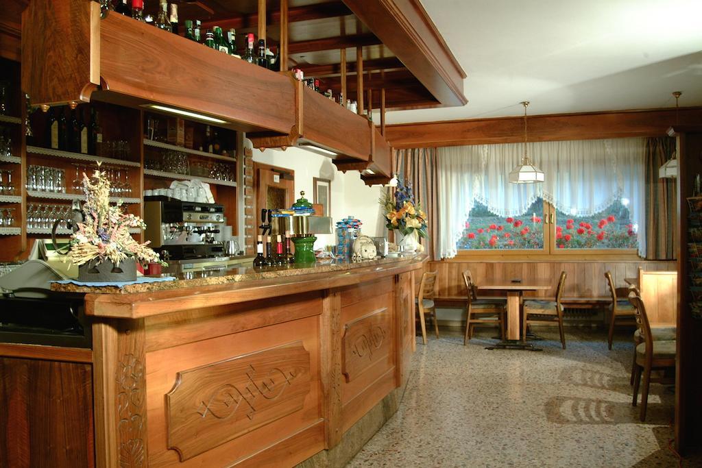 Hotel Brueckenwirt - Al Ponte Монтанья Экстерьер фото